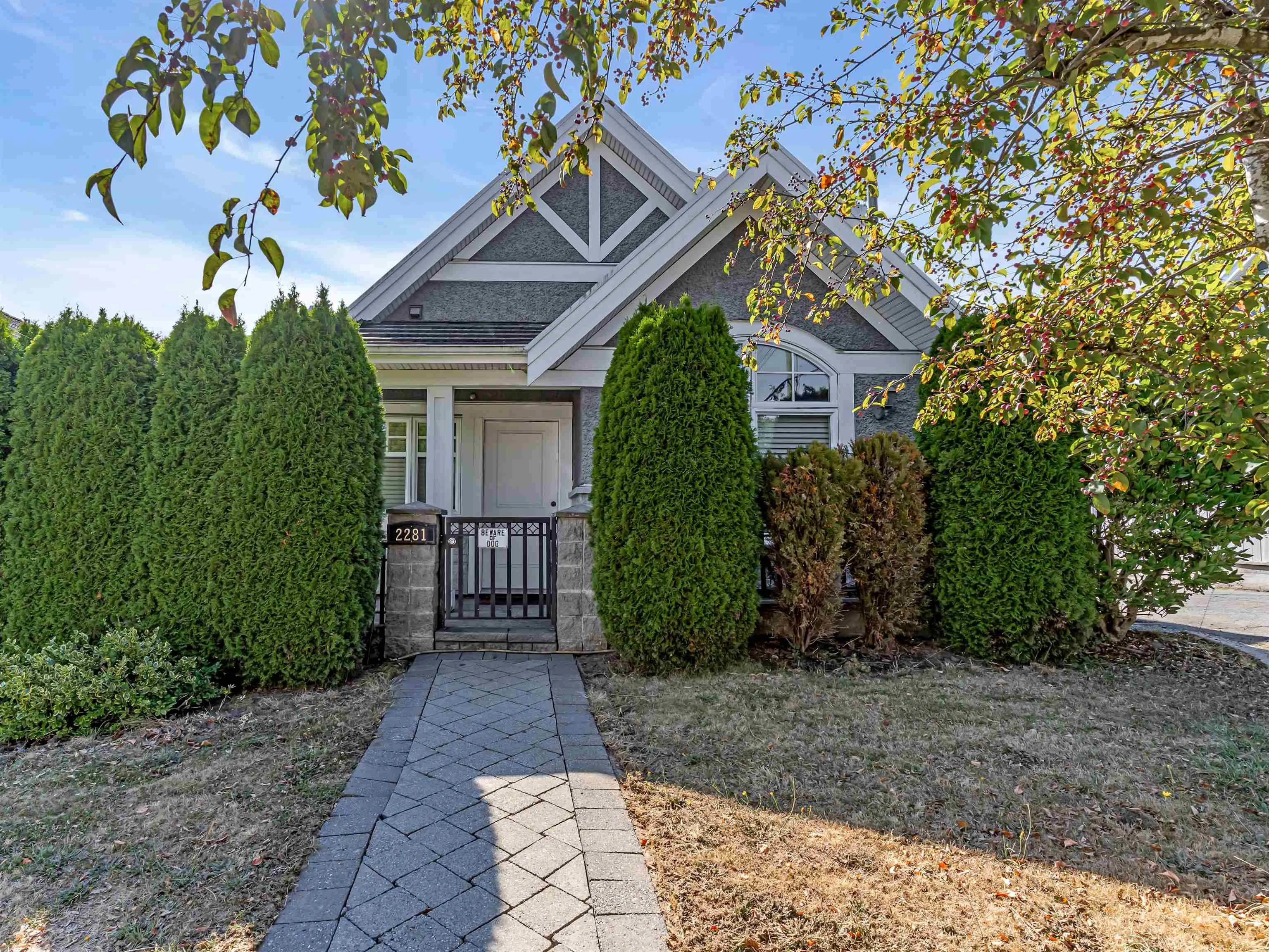 2285 Kamloops Street
