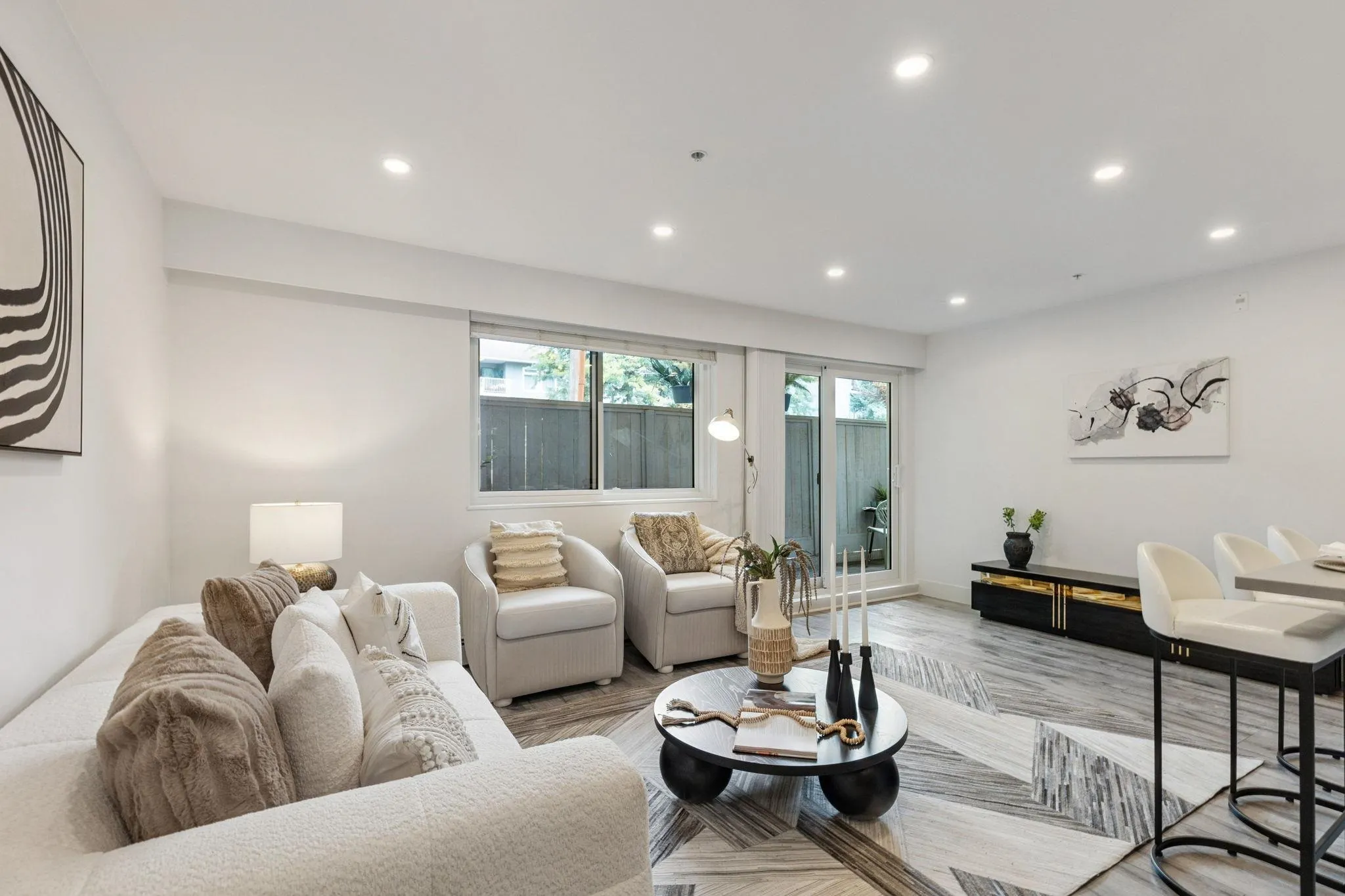 101 2036 Coquitlam Avenue