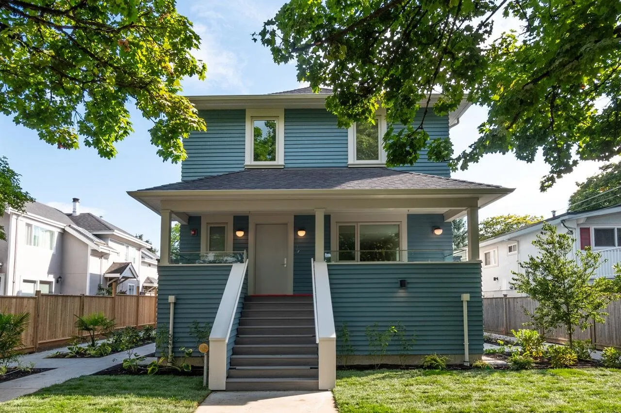126 E 17th Avenue