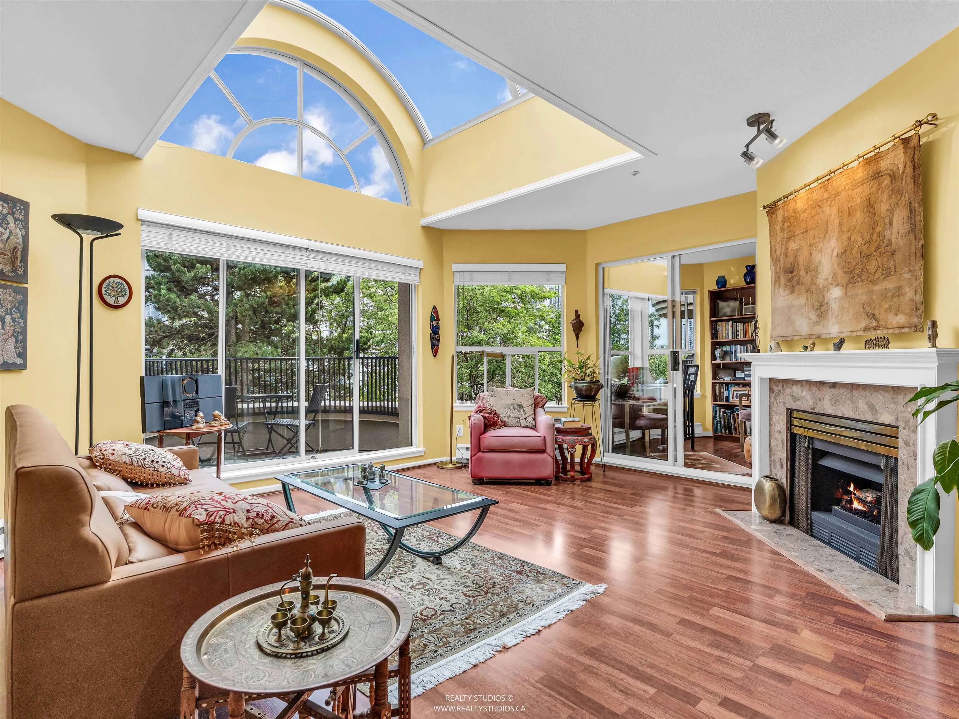 401 525 Wheelhouse Square