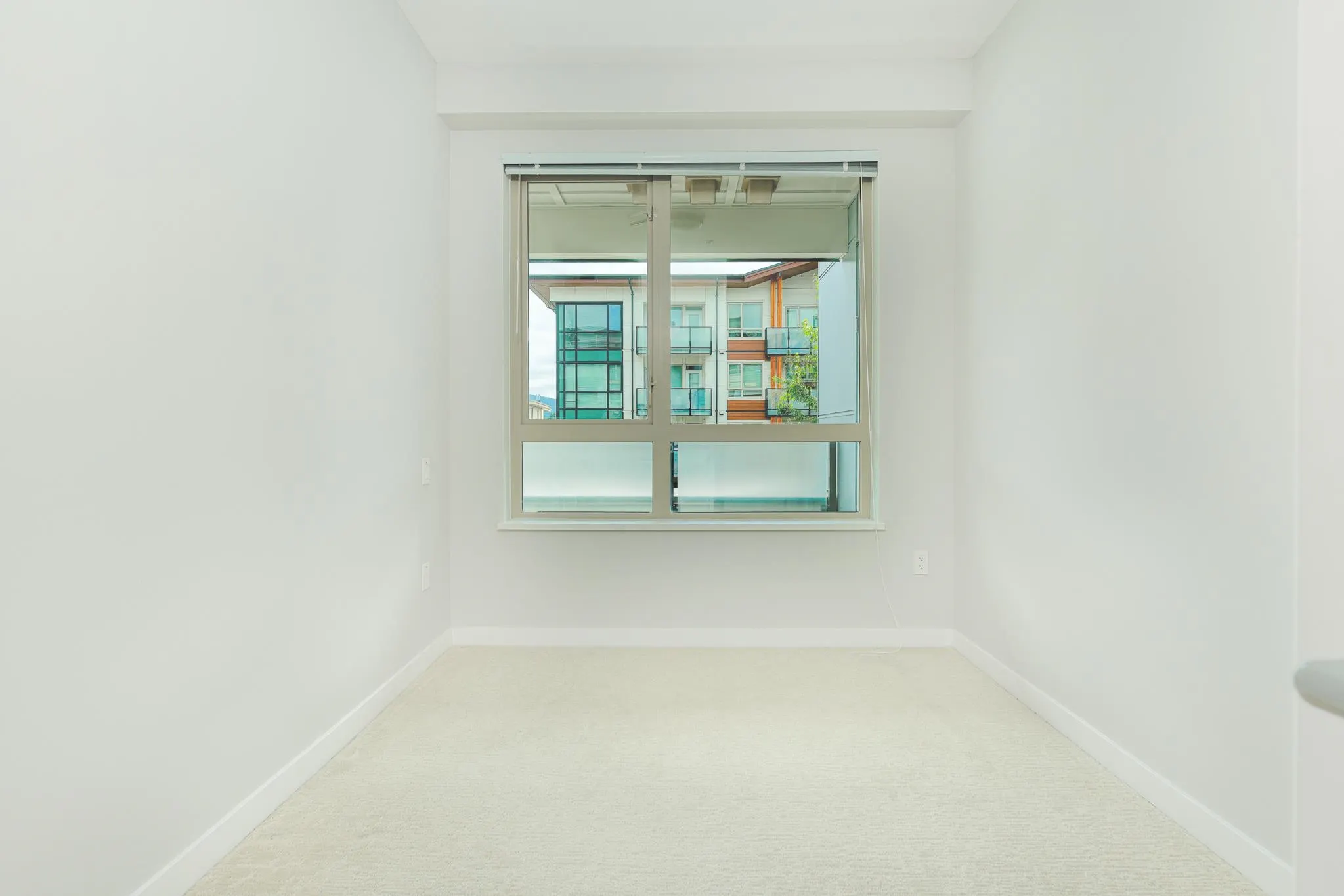205 2651 Library Lane