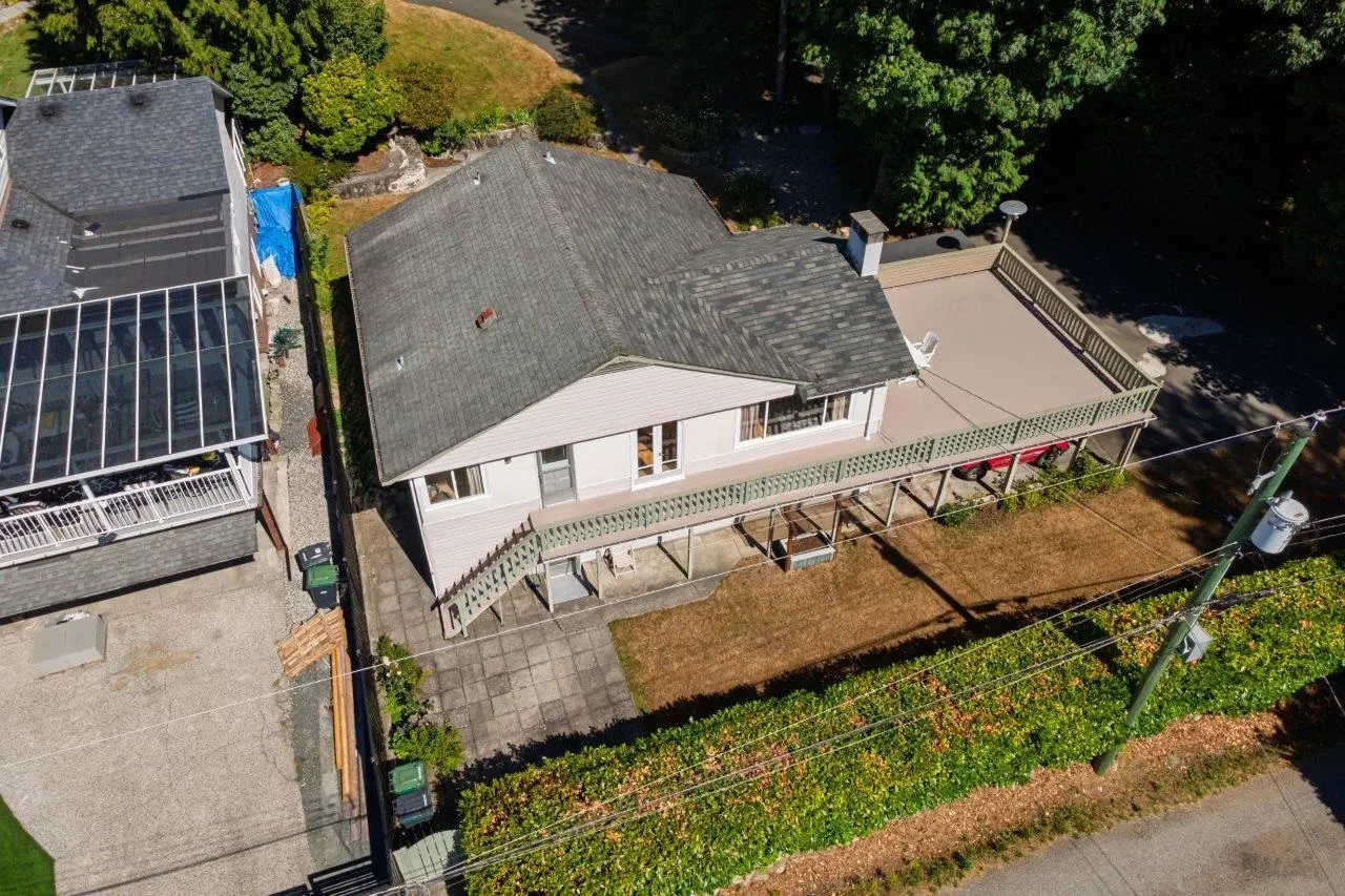 1033 Drayton Street