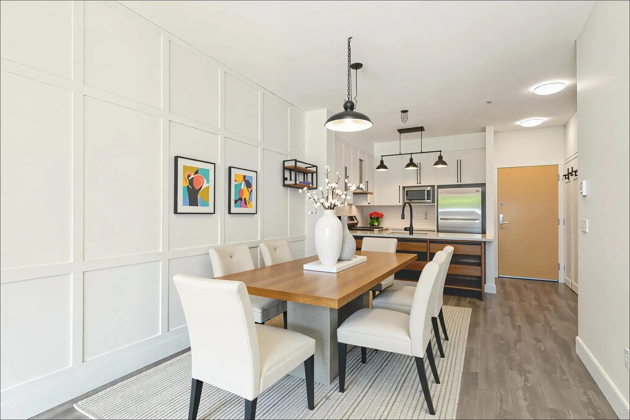 117 801 Klahanie Drive