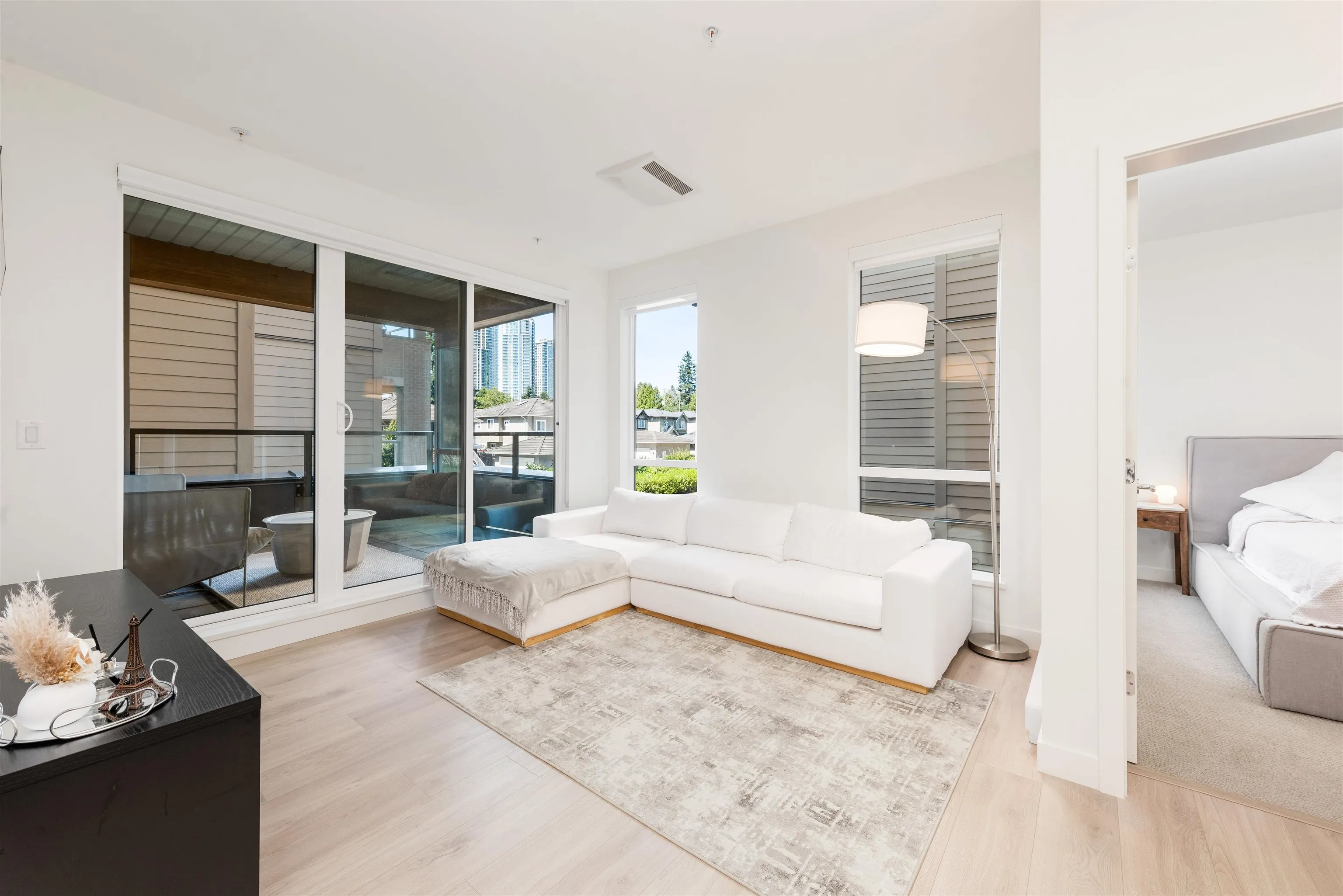 222 7588 16th Street