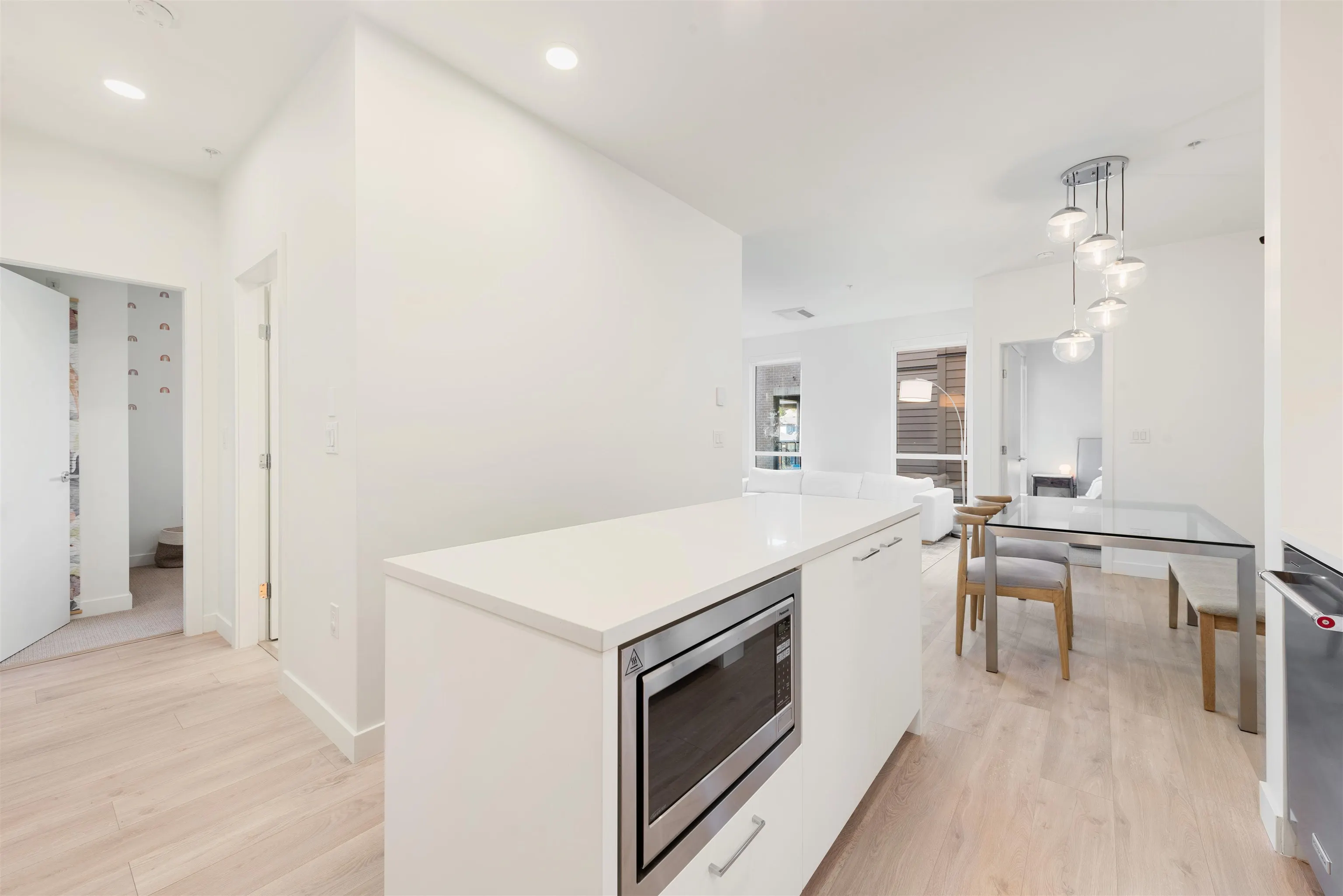 222 7588 16th Street
