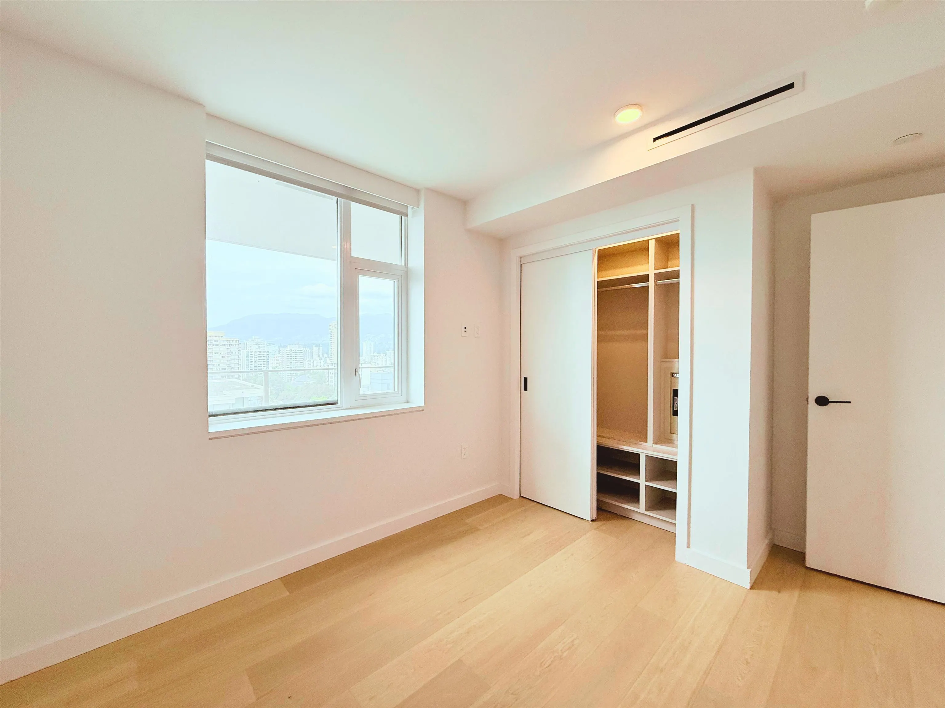 110x 1180 Broughton Street