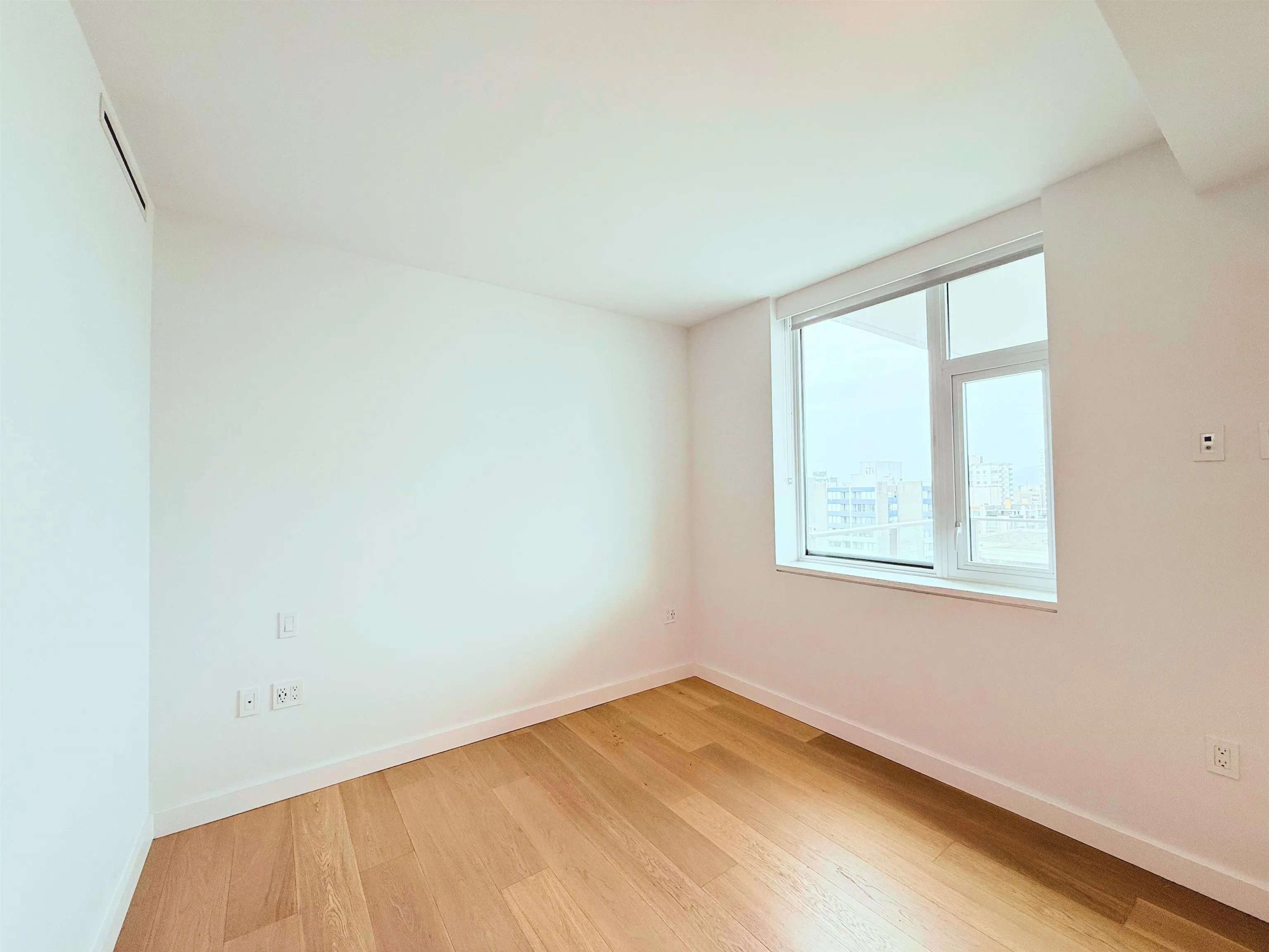 110x 1180 Broughton Street