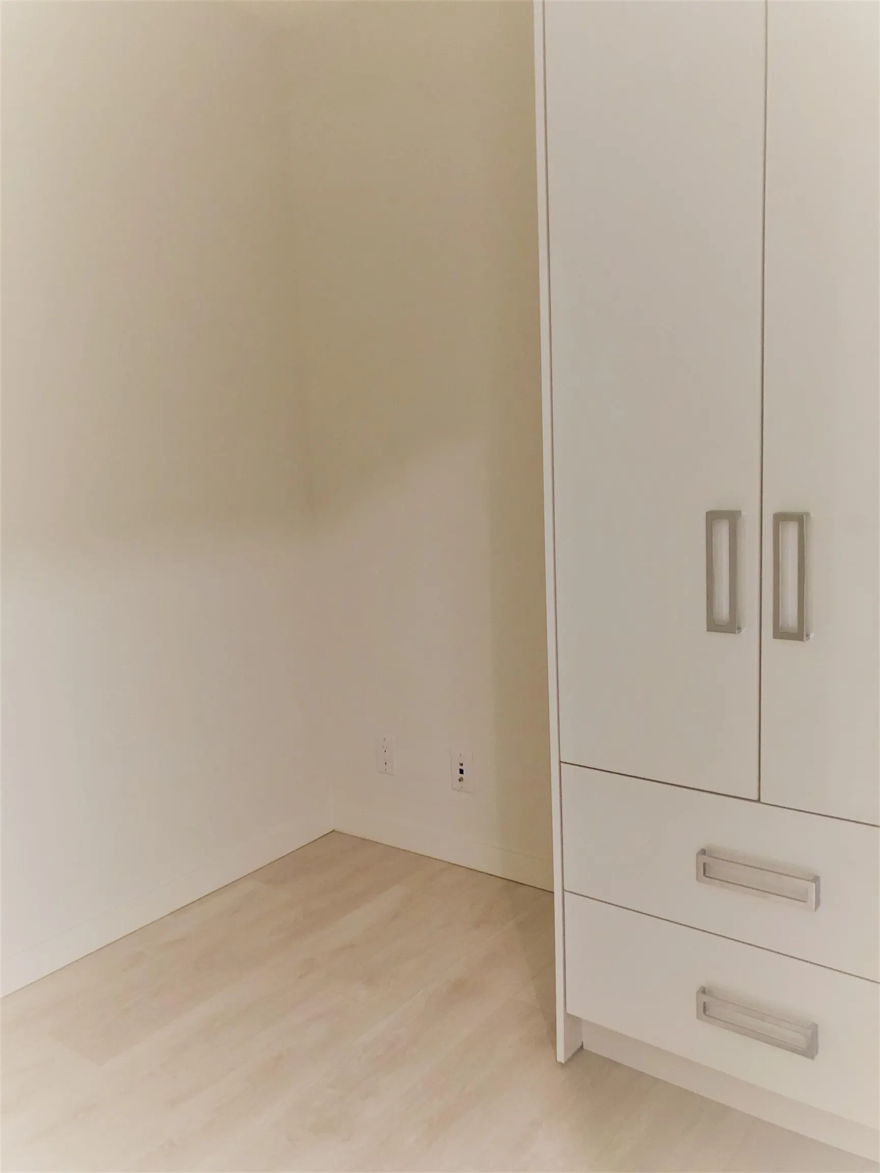 1905 691 North Road