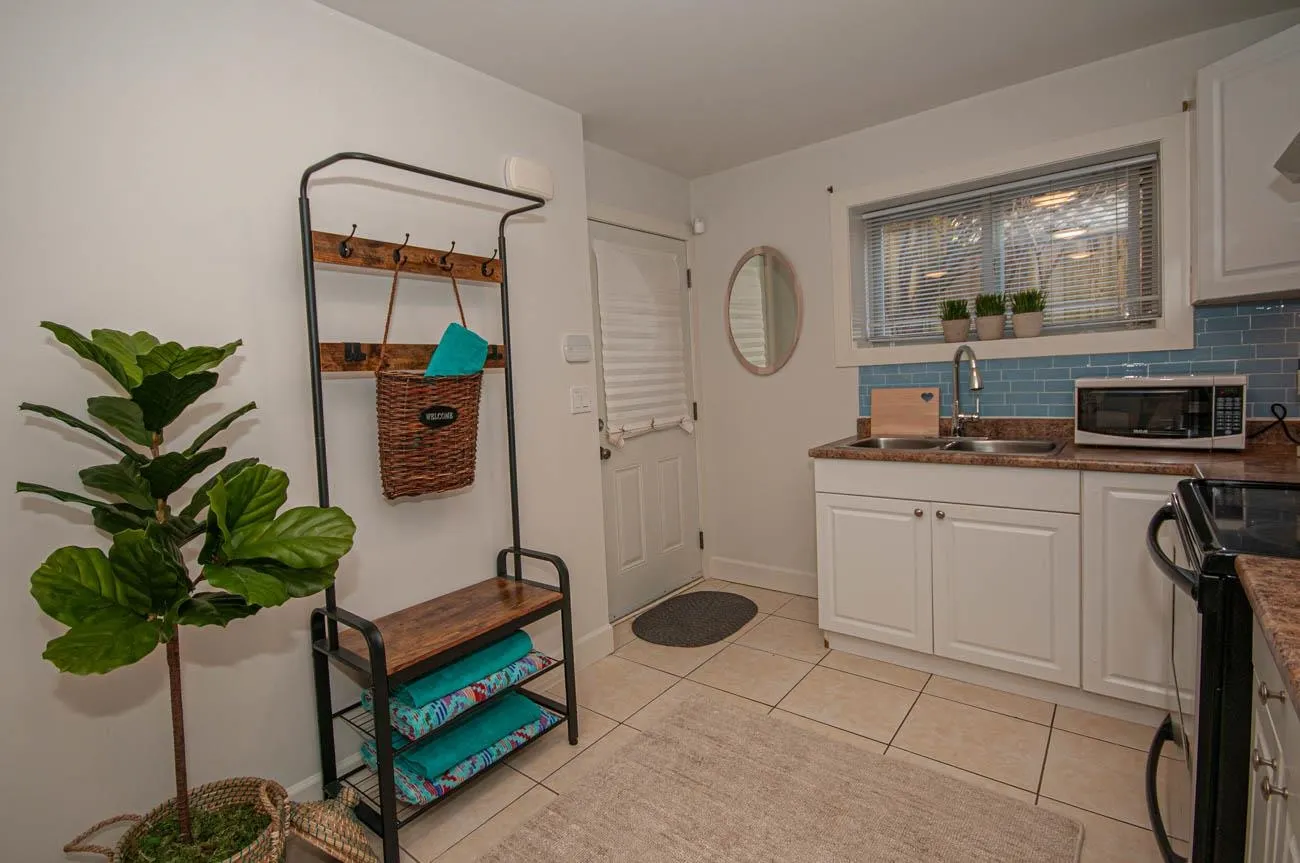 Suite 1534 Bewicke Avenue