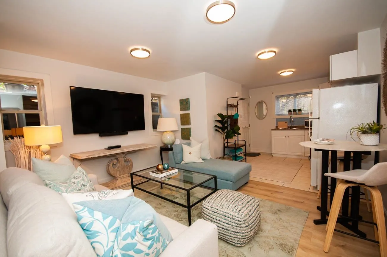 Suite 1534 Bewicke Avenue