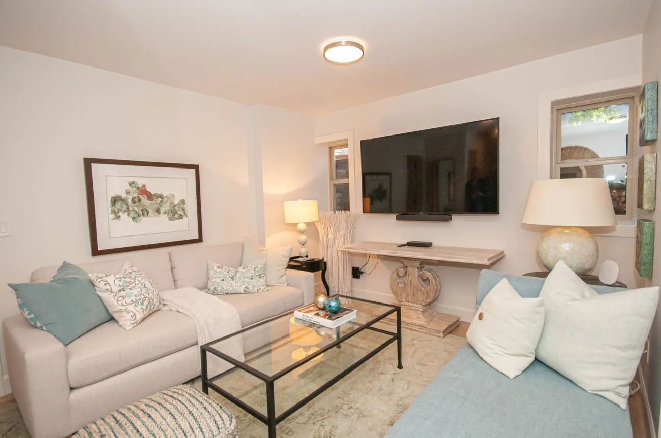 Suite 1534 Bewicke Avenue