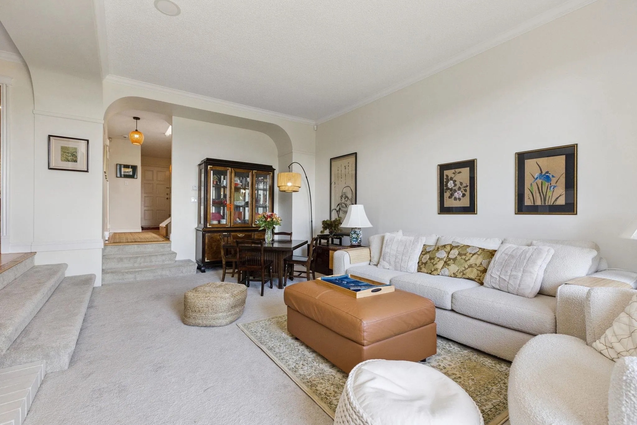 24 2214 Folkestone Way