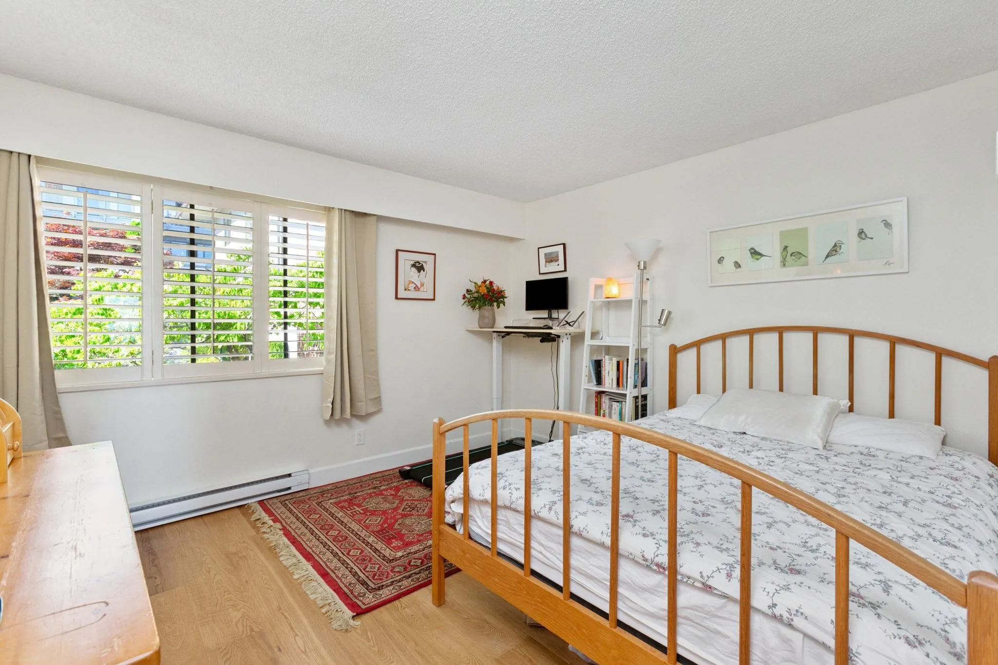24 2214 Folkestone Way