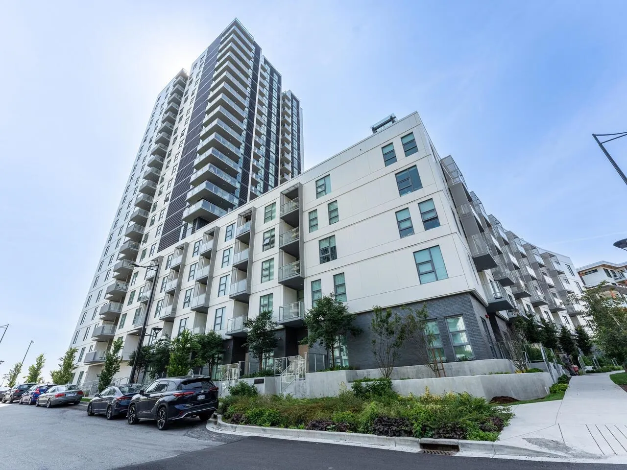 1501 3430 E Kent Avenue