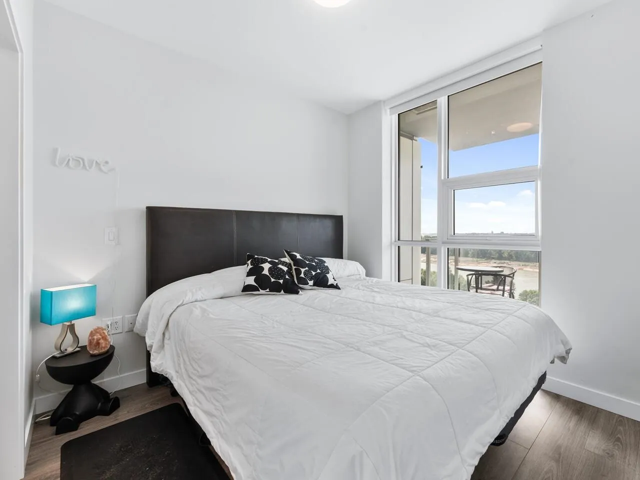 1501 3430 E Kent Avenue