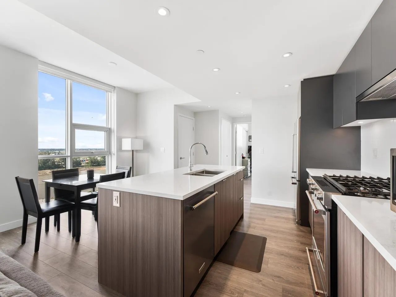 1501 3430 E Kent Avenue