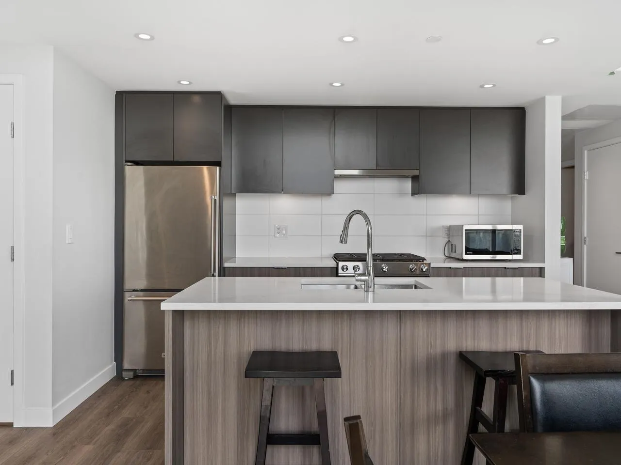 1501 3430 E Kent Avenue