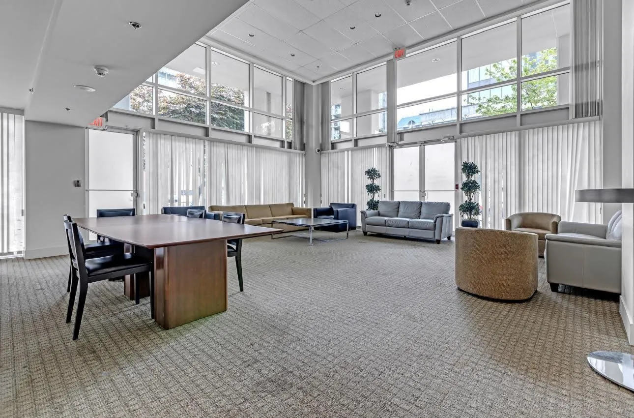 2979 Glen Drive