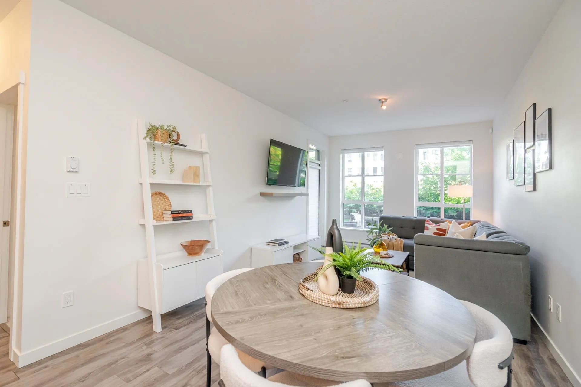 101 15137 33 Avenue