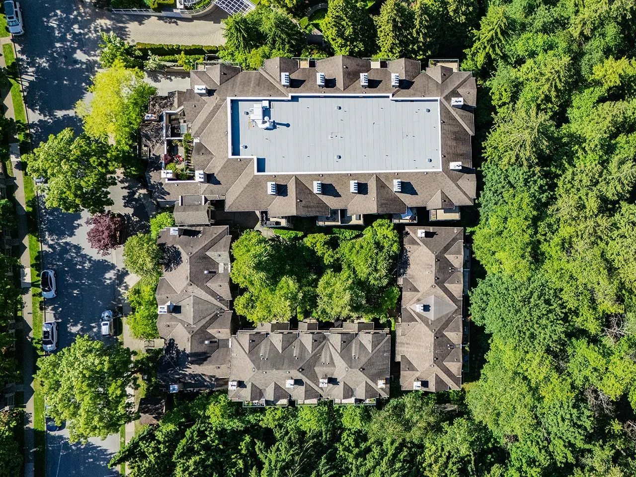 201 5605 Hampton Place