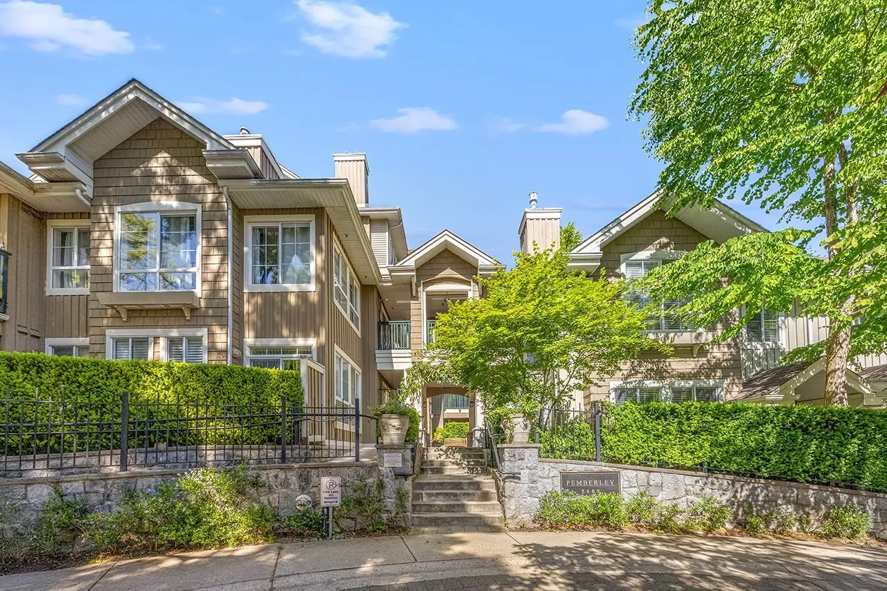 201 5605 Hampton Place