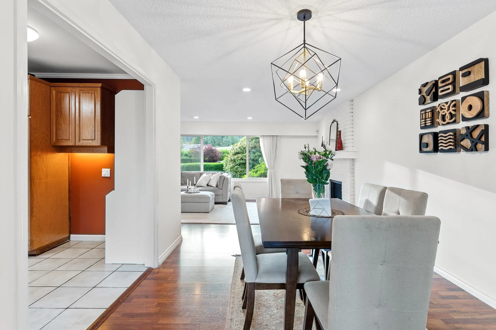 1549 Lynn Valley Road