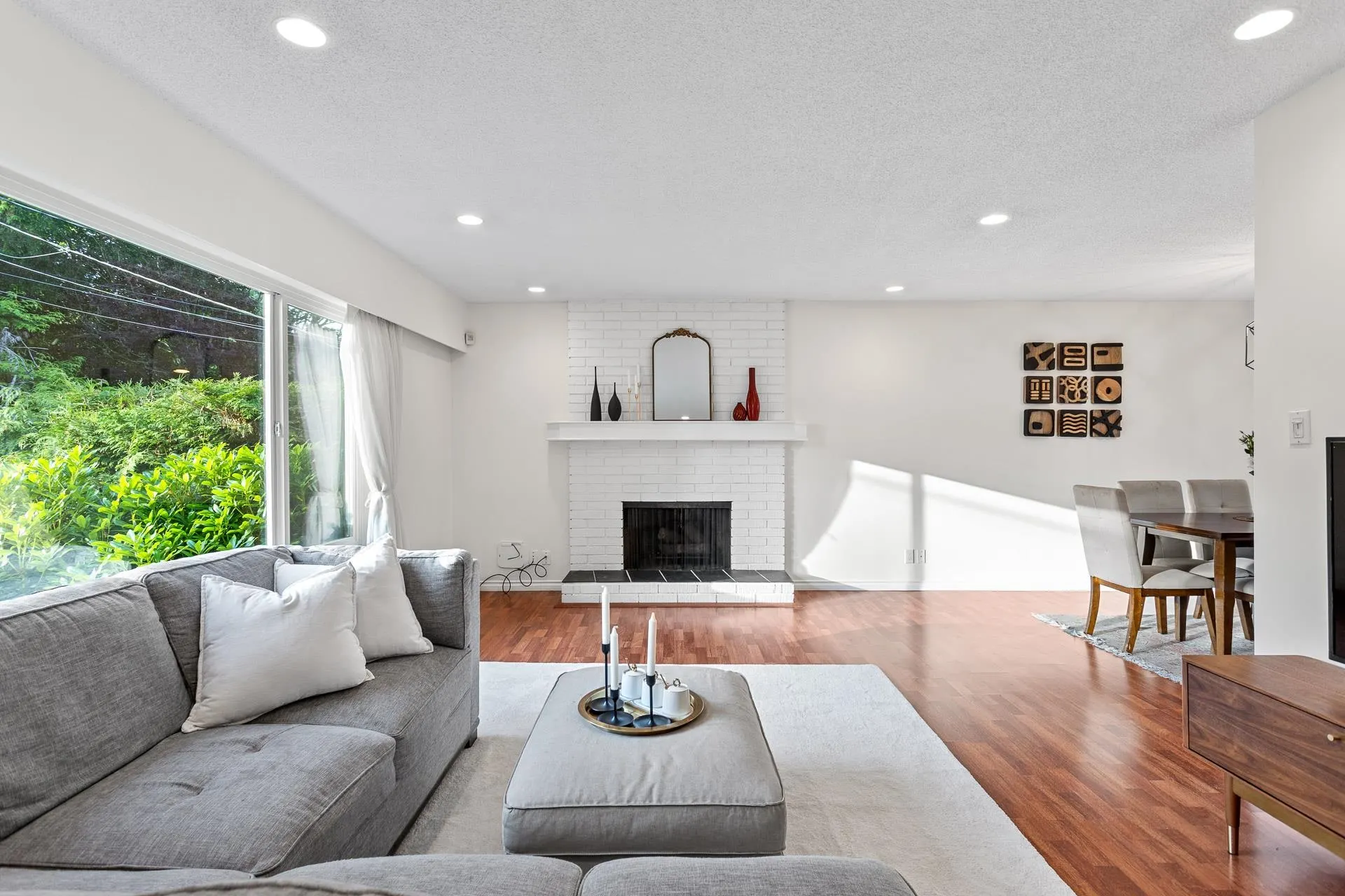 1549 Lynn Valley Road