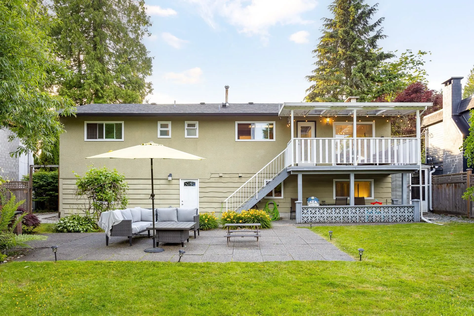 1549 Lynn Valley Road