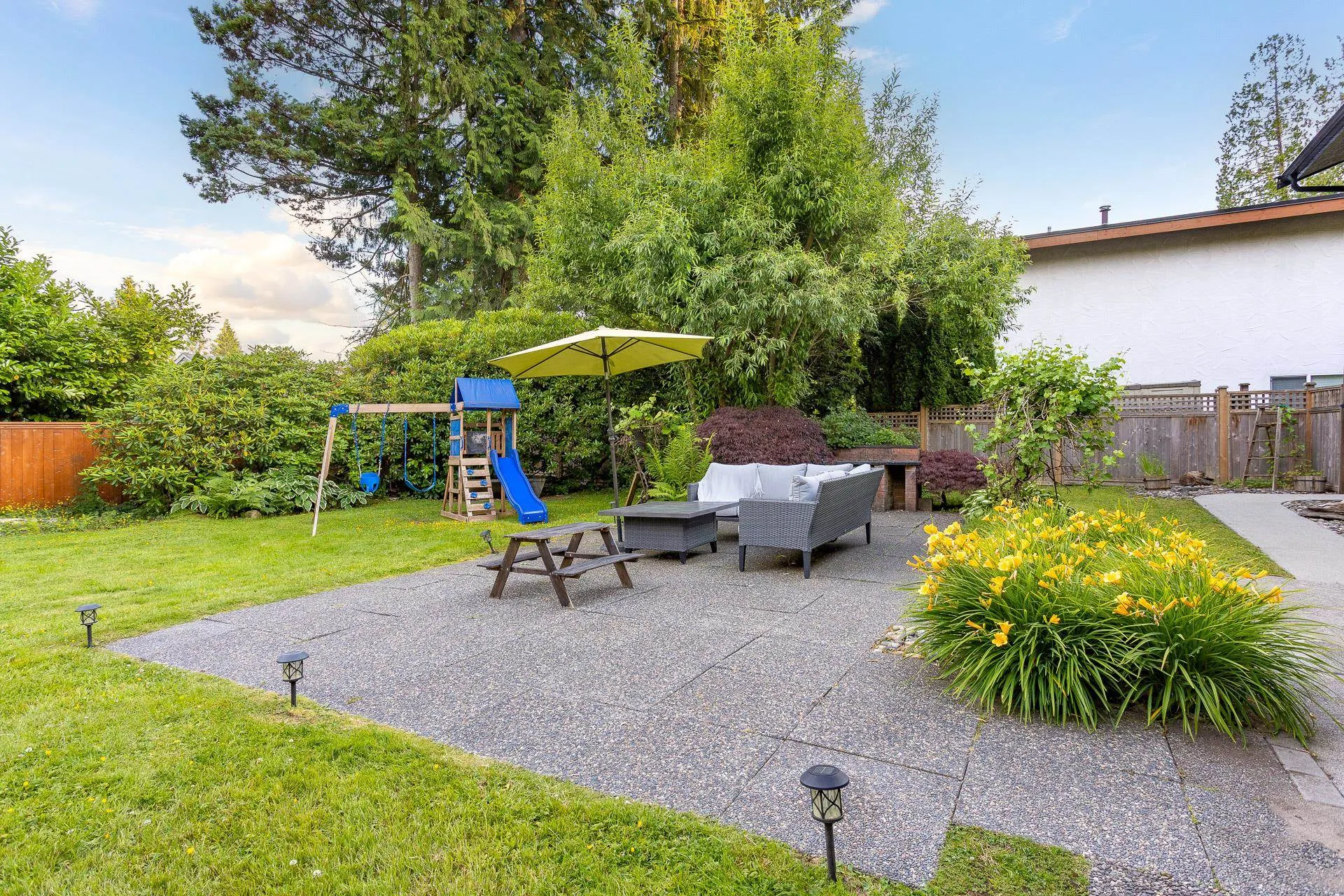 1549 Lynn Valley Road