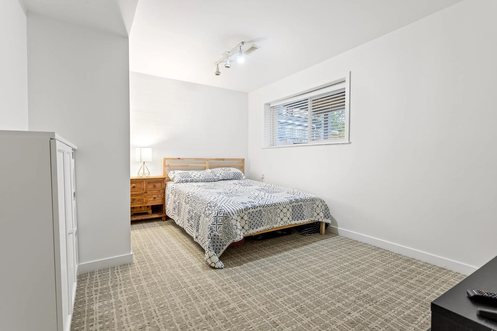 1549 Lynn Valley Road