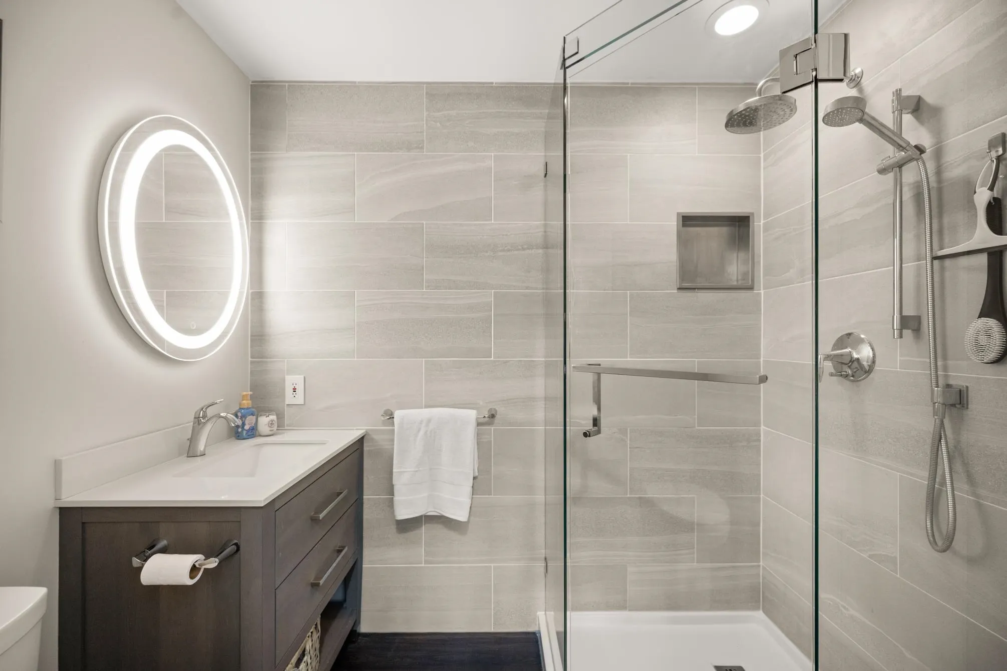 309 15809 Marine Drive