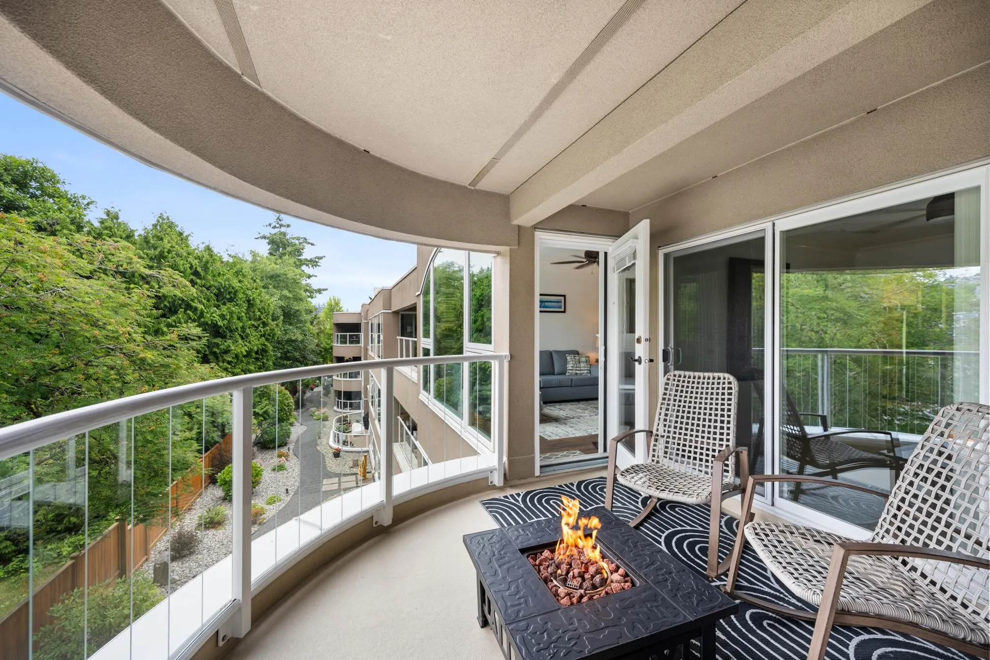 309 15809 Marine Drive