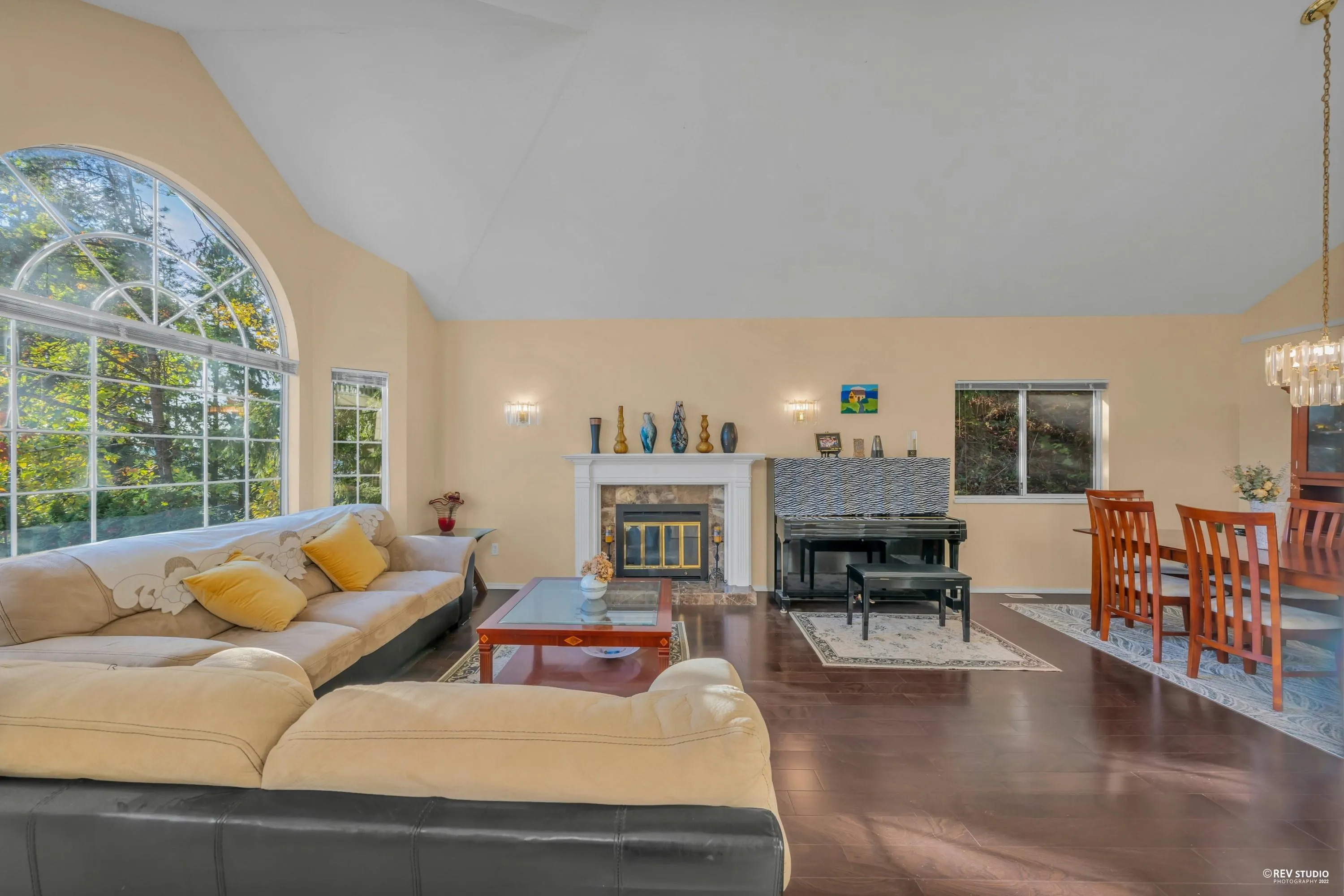 2233 Monashee Court