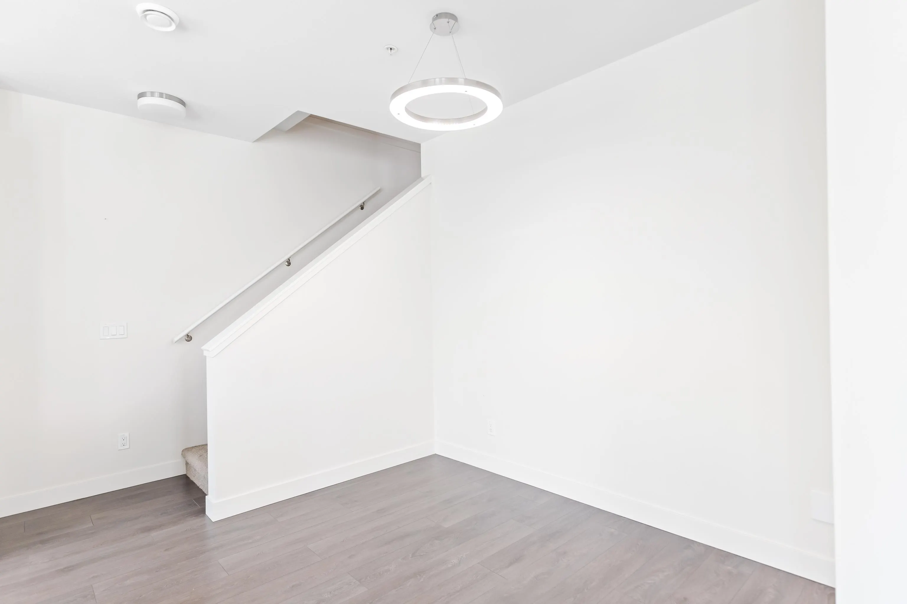 144 11305 240 Street