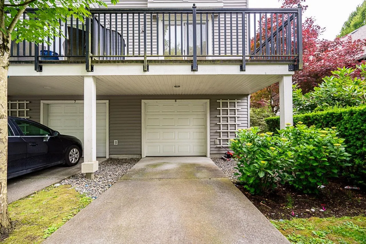8 2418 Avon Place