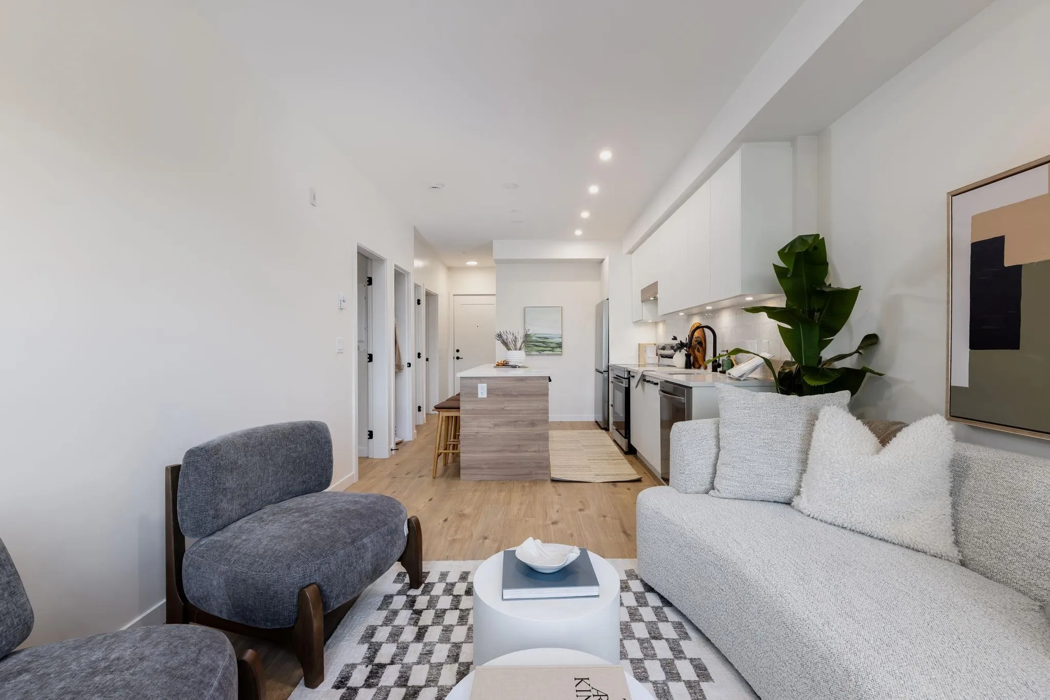 307 33920 Best Avenue