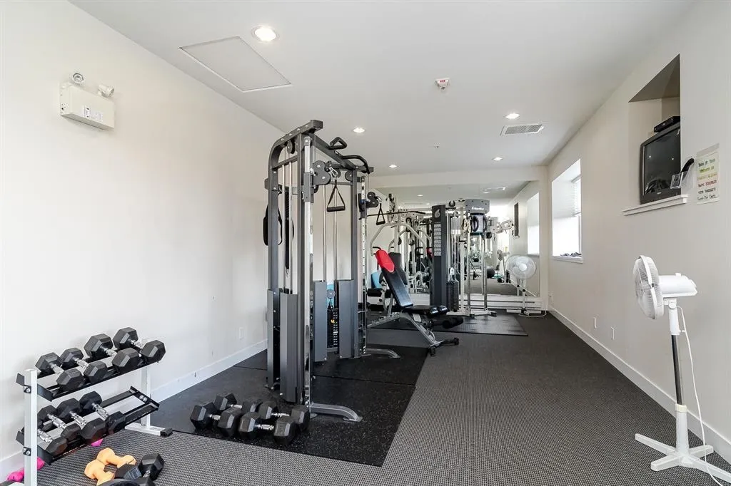 111 19340 65 Avenue