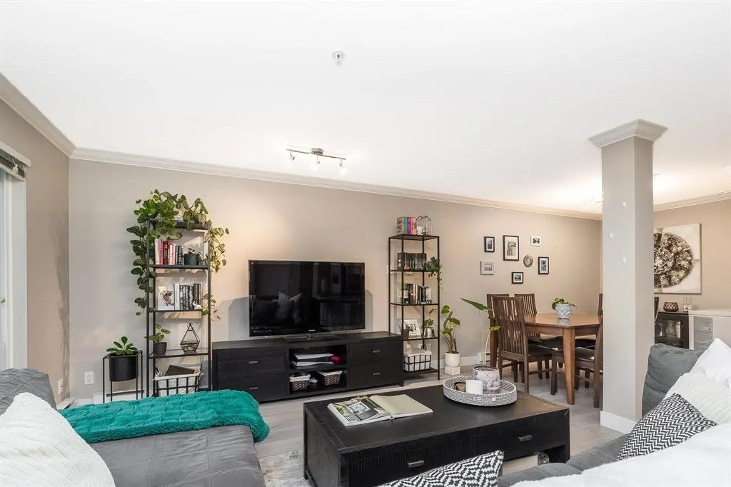 111 19340 65 Avenue
