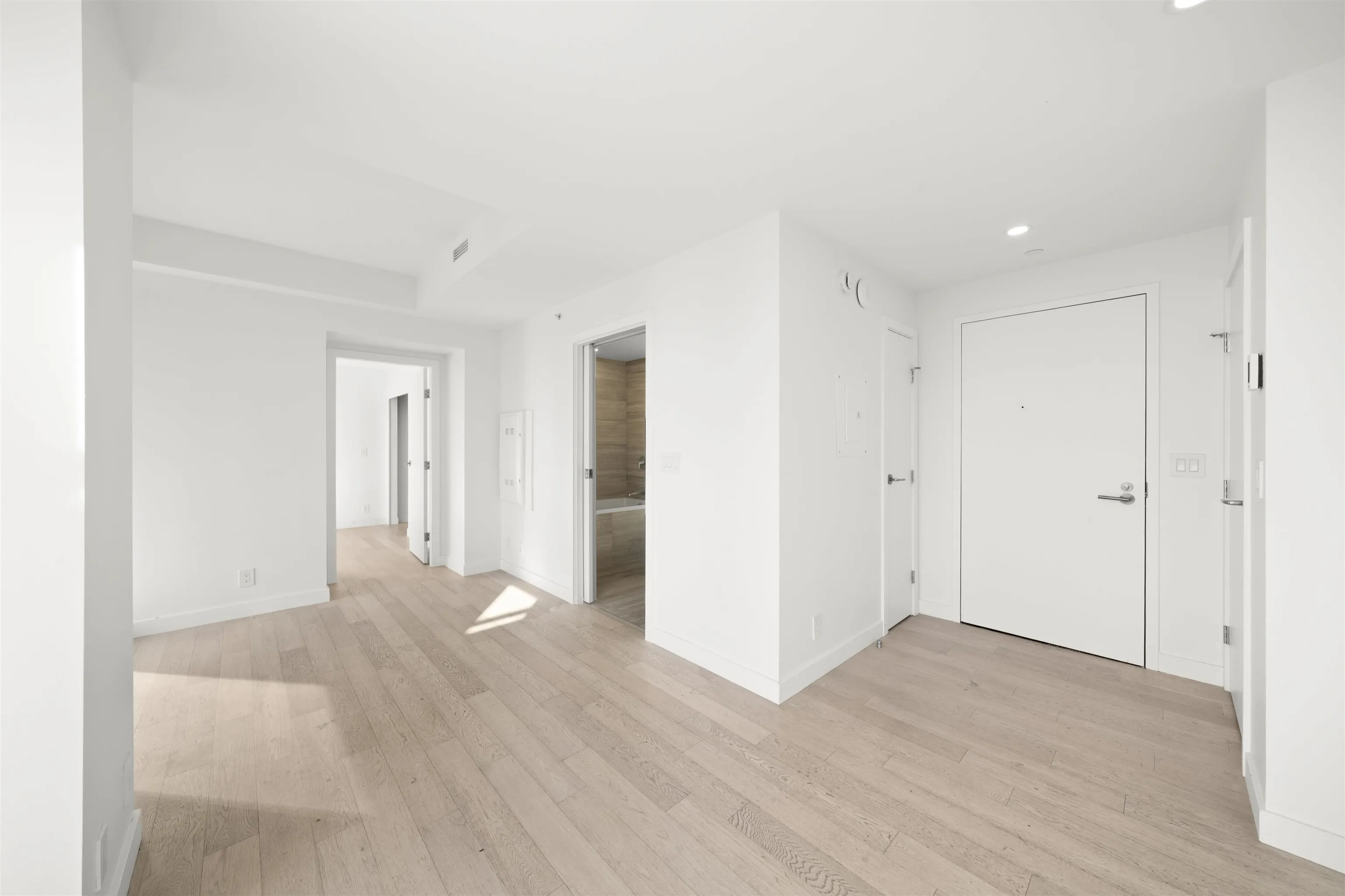 1907 1480 Howe Street