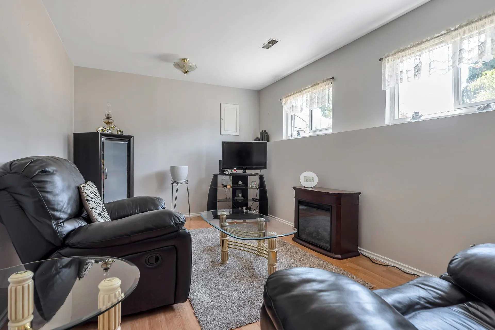 3838 Chadsey Crescent