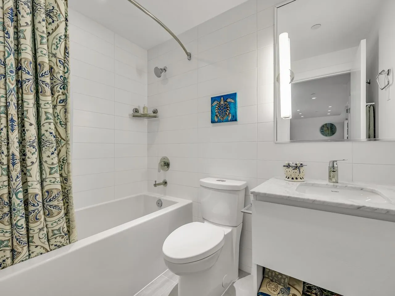 3203 908 Quayside Drive