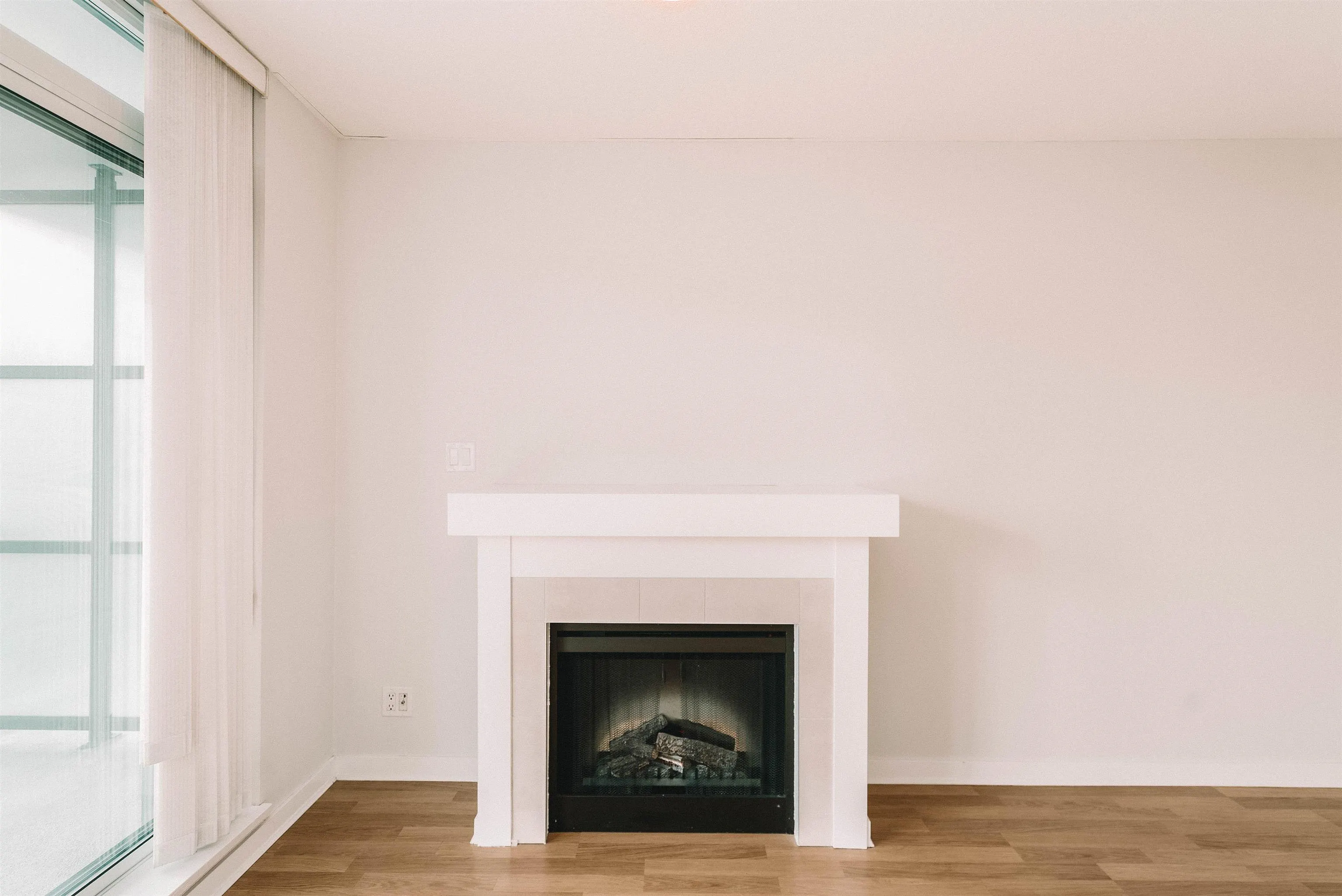 906 1178 Heffley Crescent
