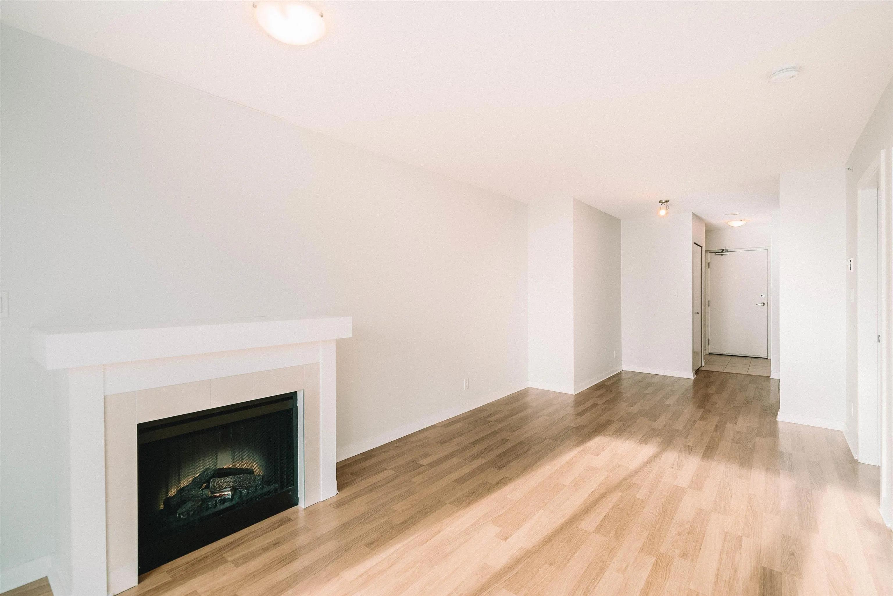906 1178 Heffley Crescent