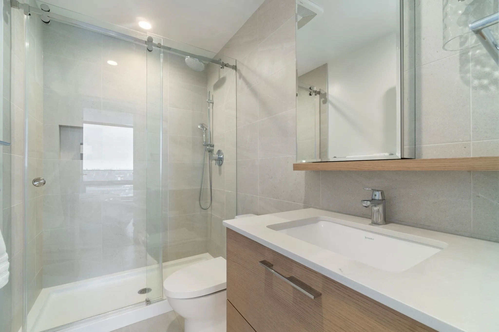 2103 2181 Madison Avenue
