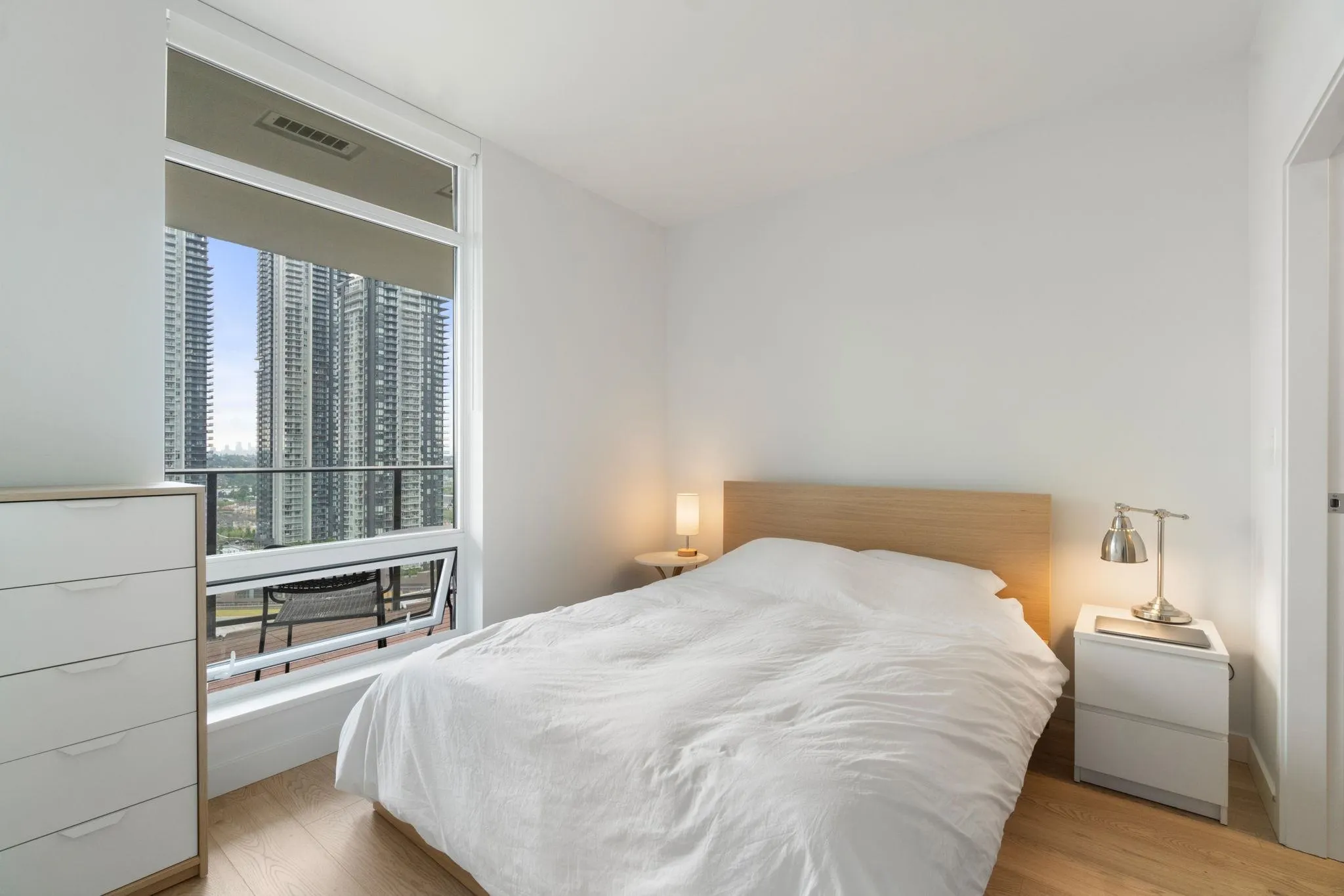2103 2181 Madison Avenue