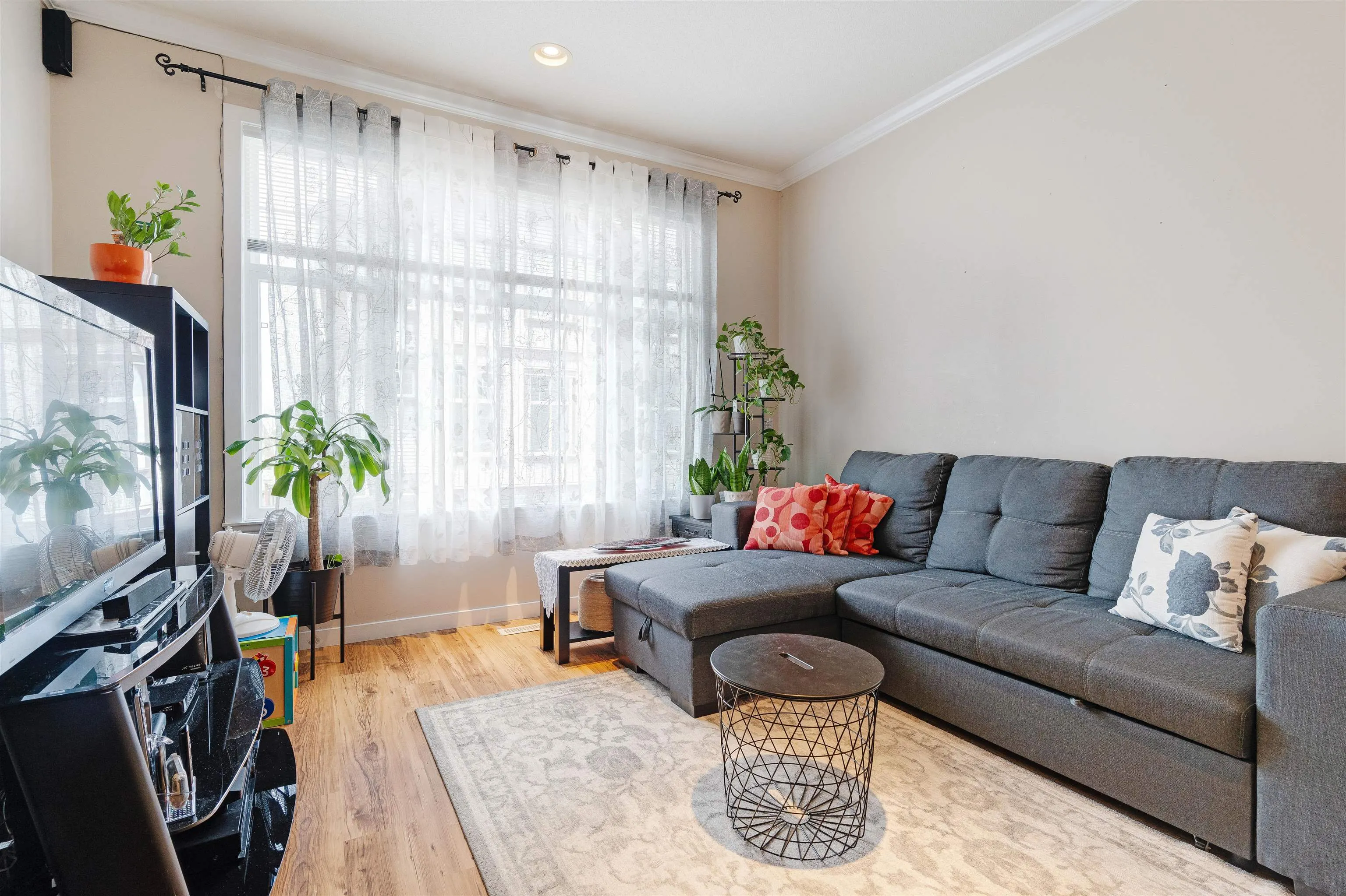 18 12585 72 Avenue