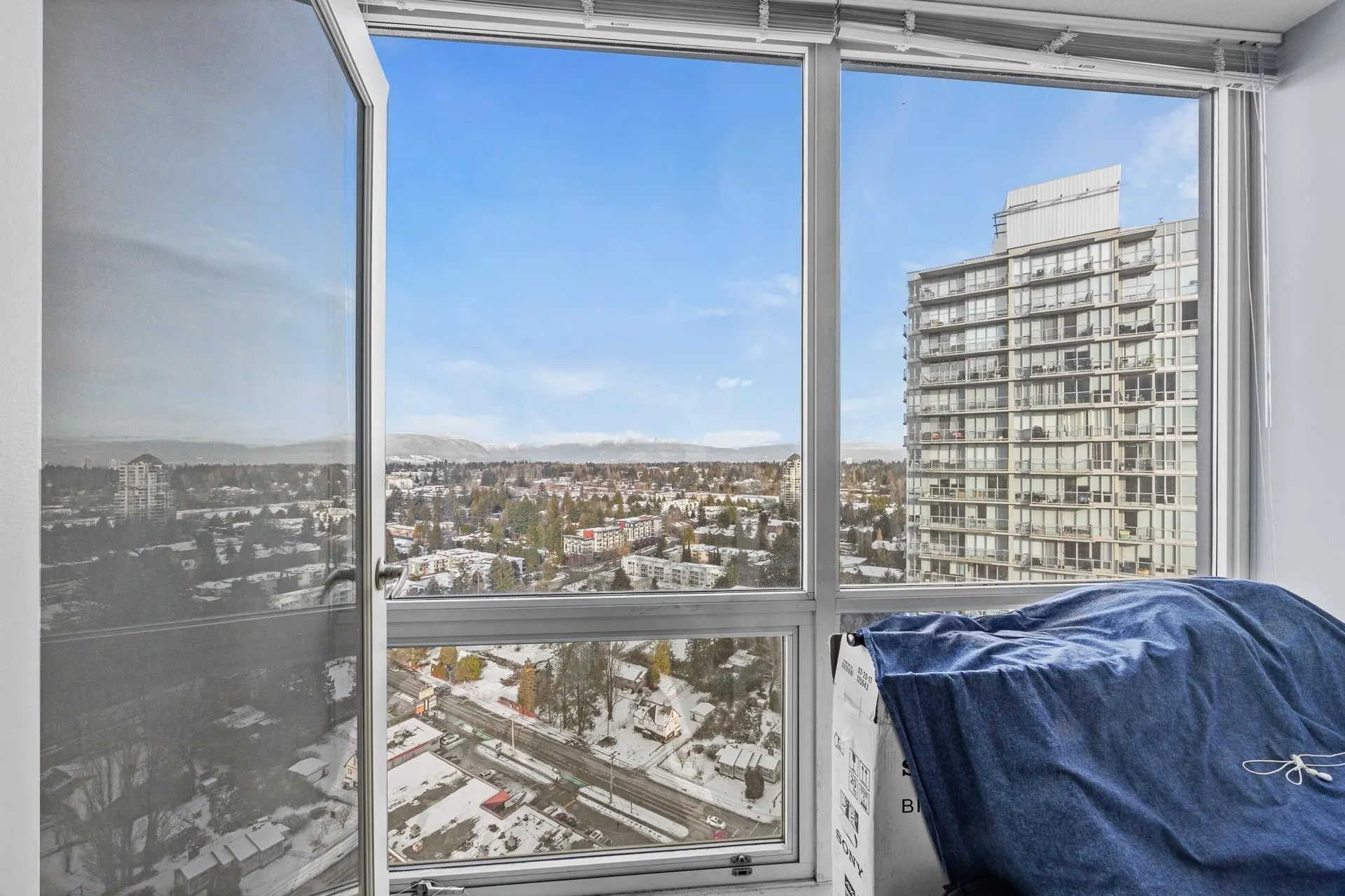 3005 13618 100 Avenue