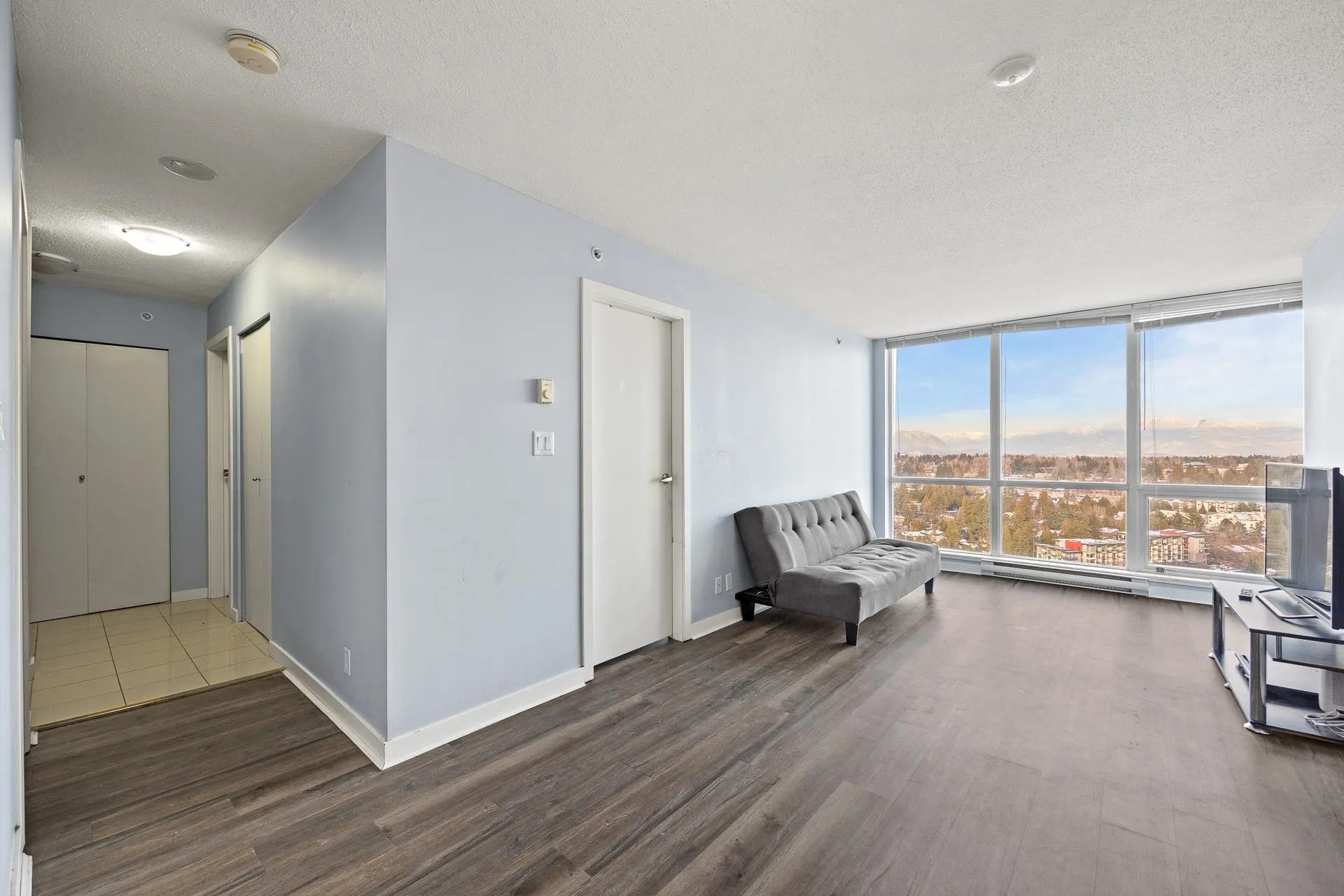 3005 13618 100 Avenue