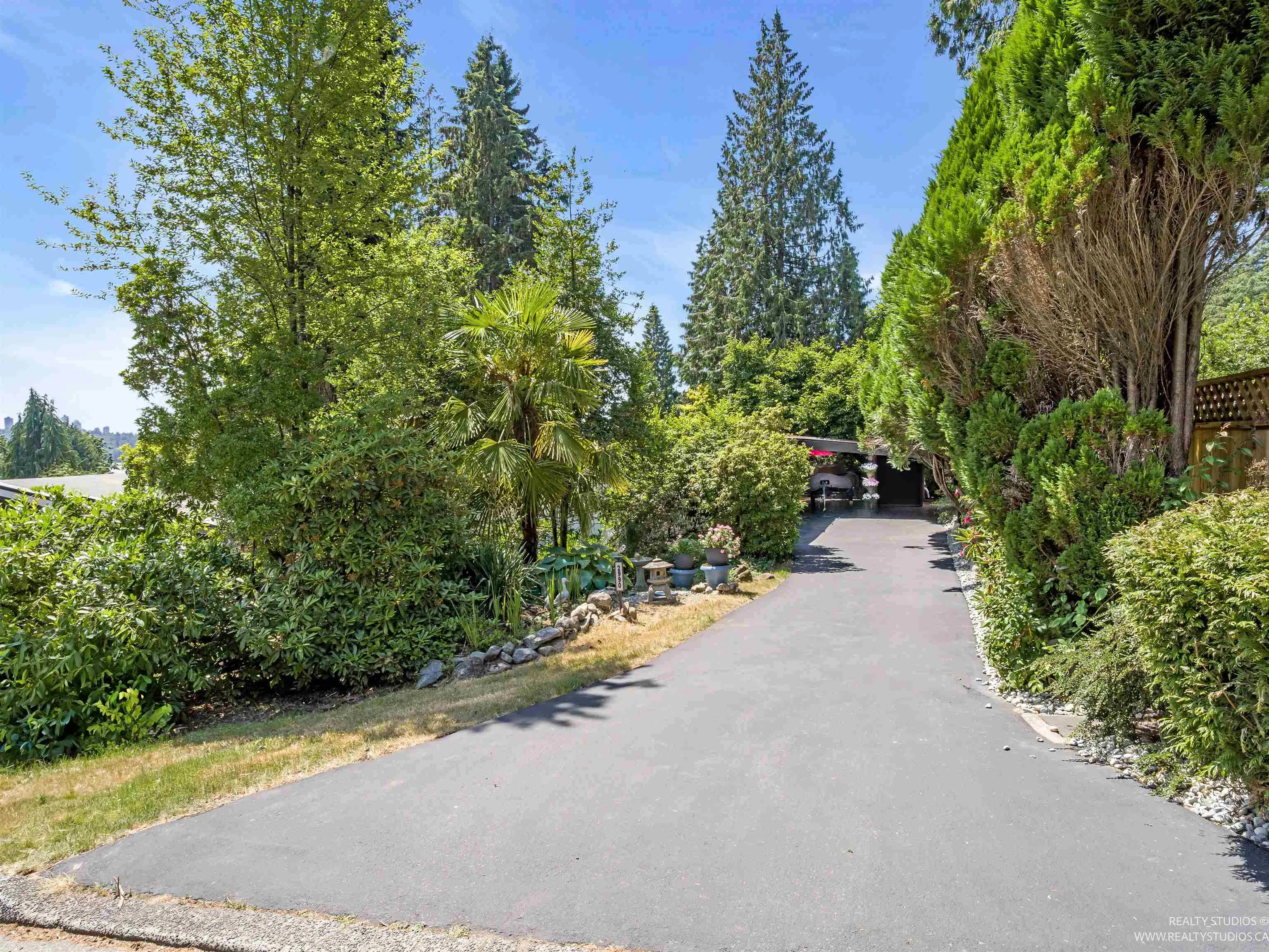 2990 Eddystone Crescent