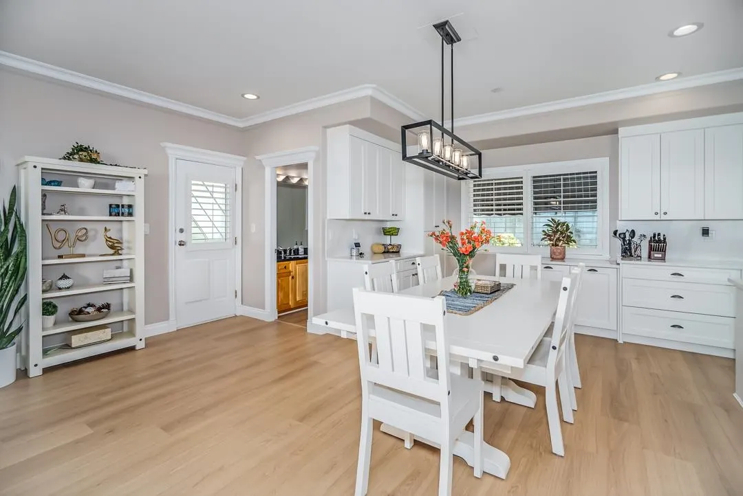 14433 Sunset Lane